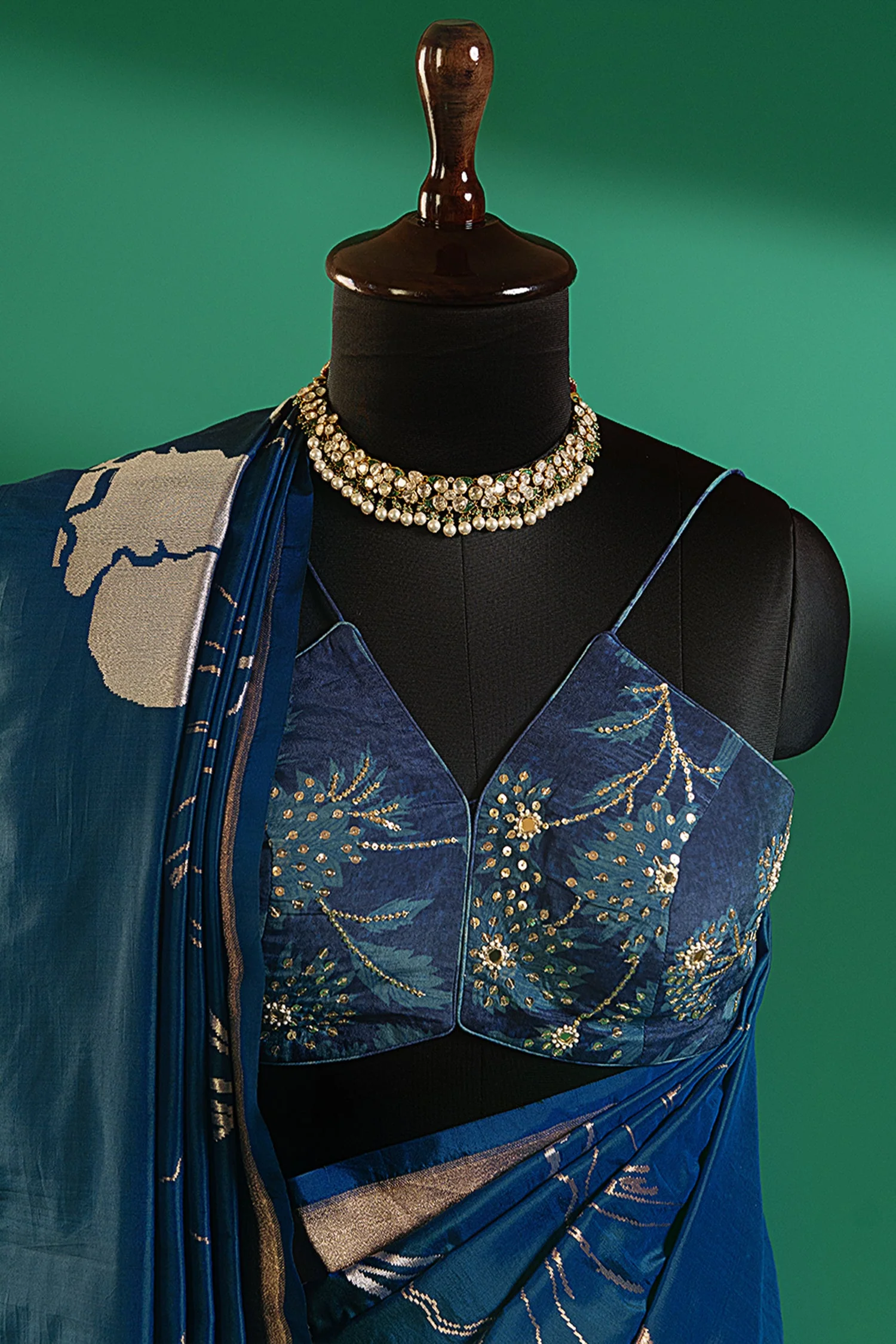Blue Silk Saree with Zari Weaving - Image 5