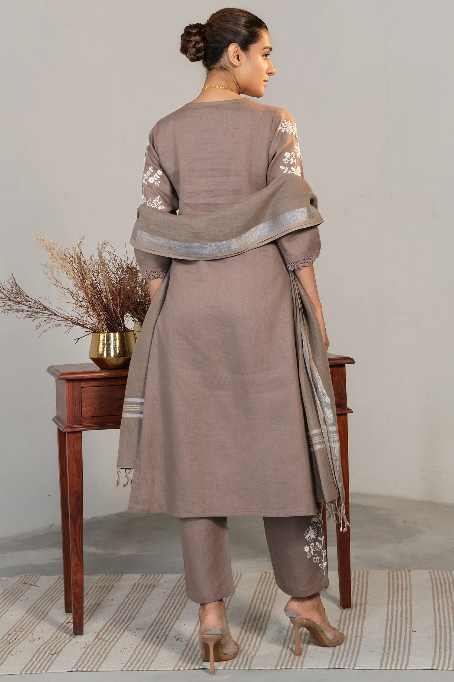 Brown Linen Embroidered Straight Cut Kurti Set - Image 4