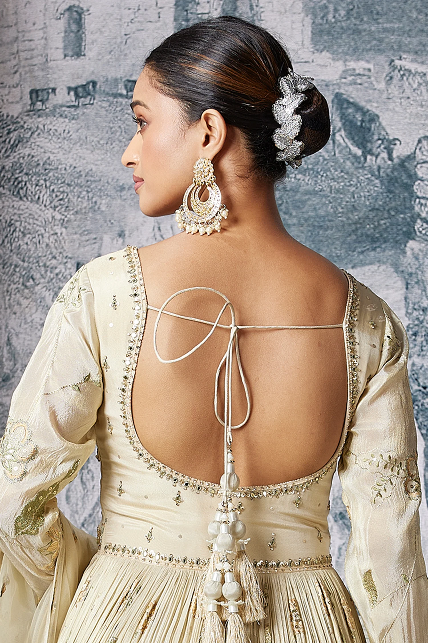 Cream Chinon Floral Embroidery and Sequin and Mirror Worked Anarkali Suit - Image 3