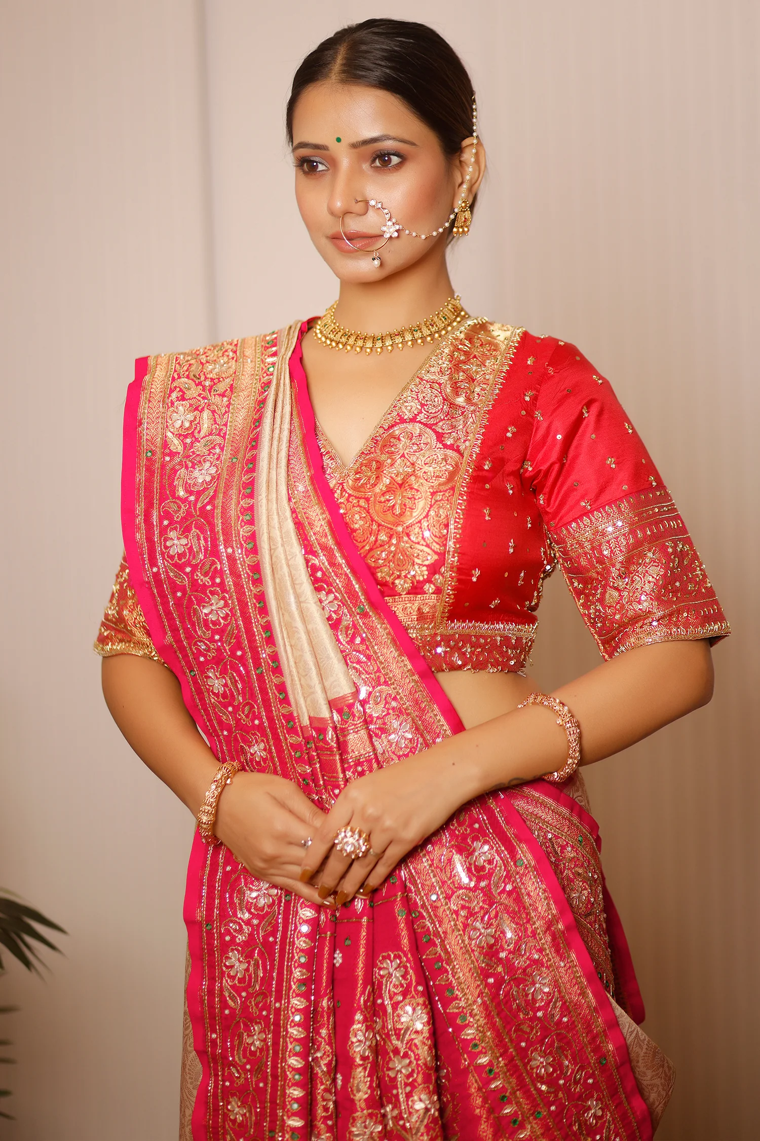 Cream Uppada Silk All Over Woven Traditional Saree - Image 3