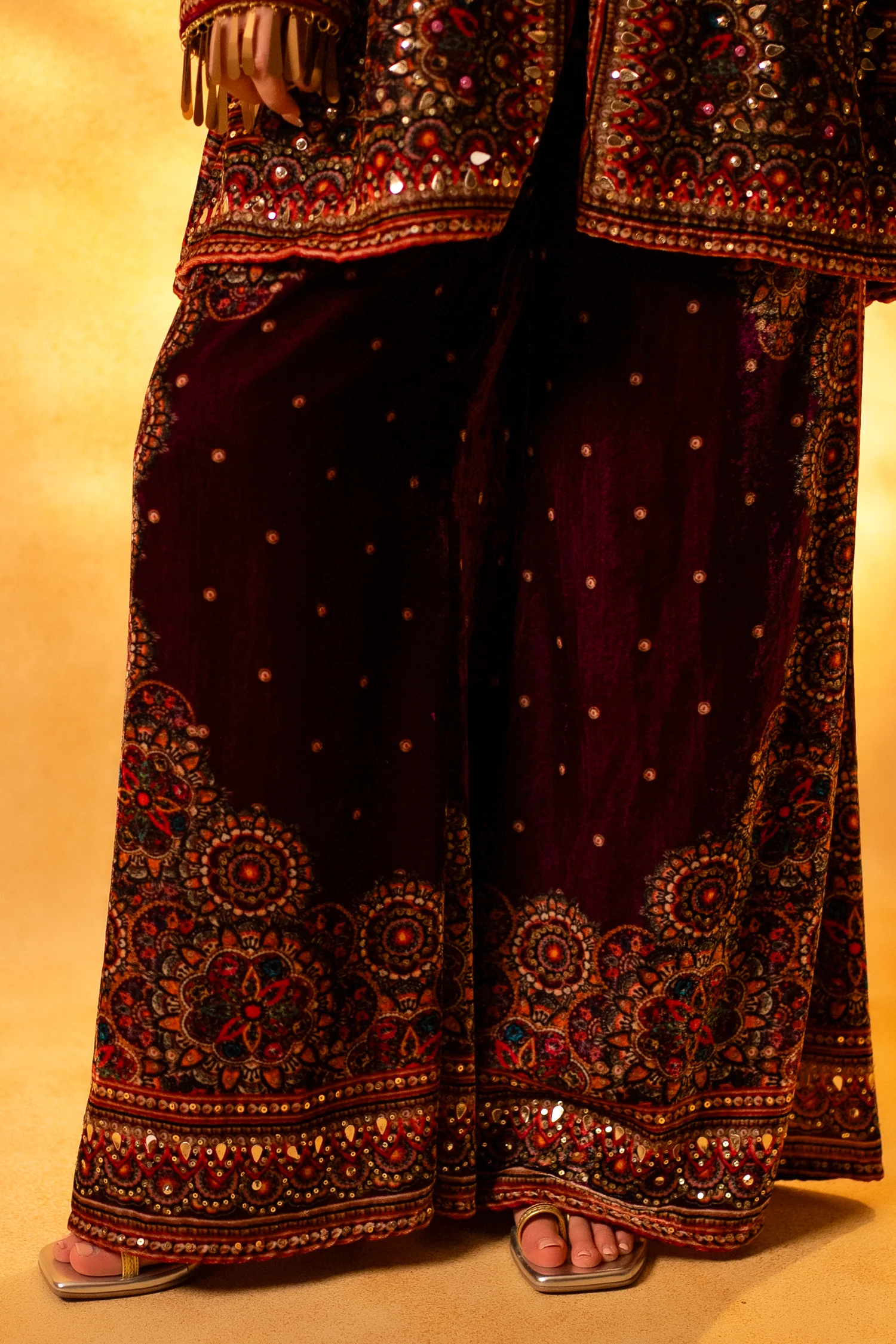 Dark Byzantium Velvet Printed and Sequinned Palazzo Suit - Image 9