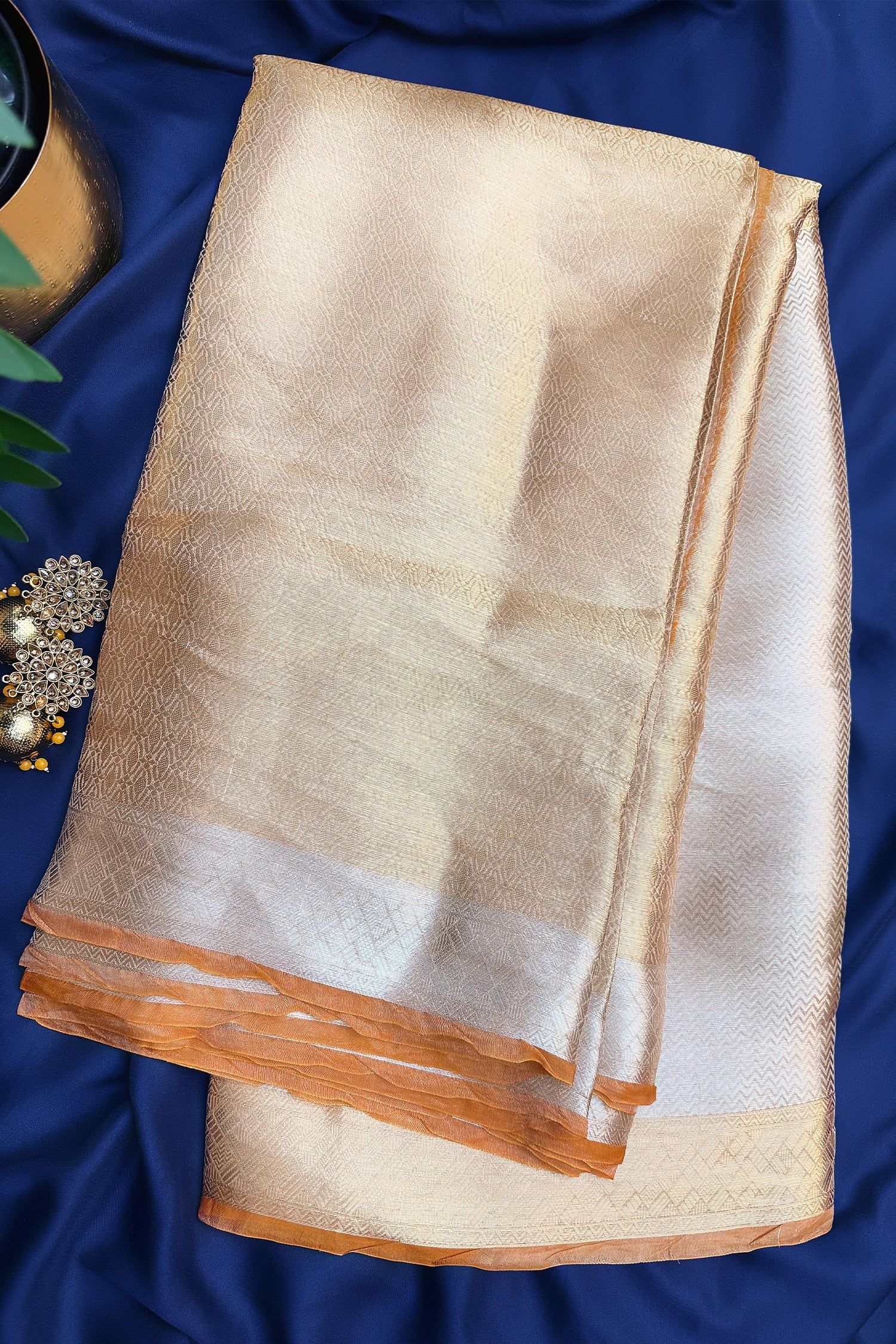 Golden Kanchipuram Tissue Silk Woven Saree - Image 2