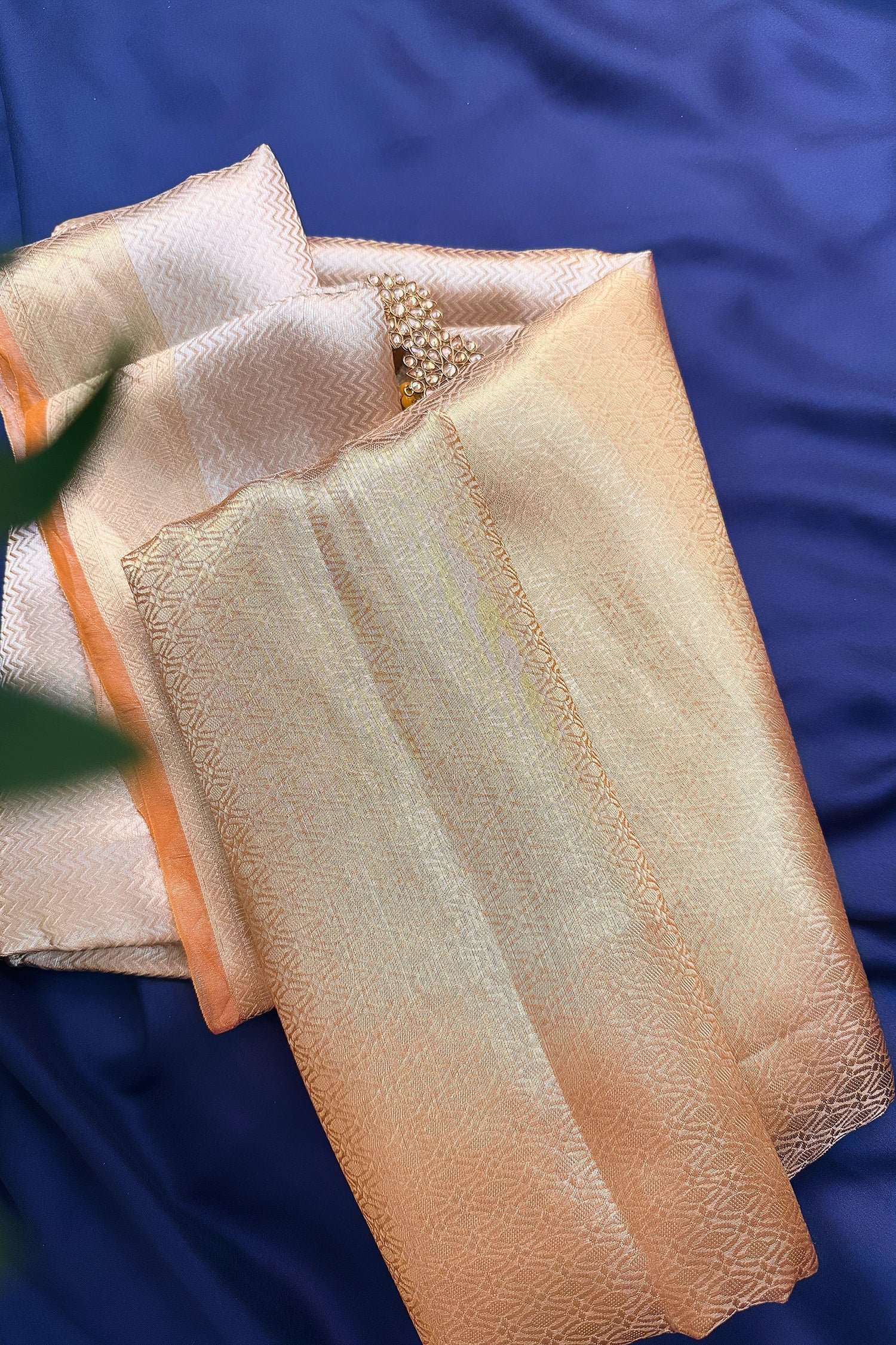Golden Kanchipuram Tissue Silk Woven Saree - Image 4