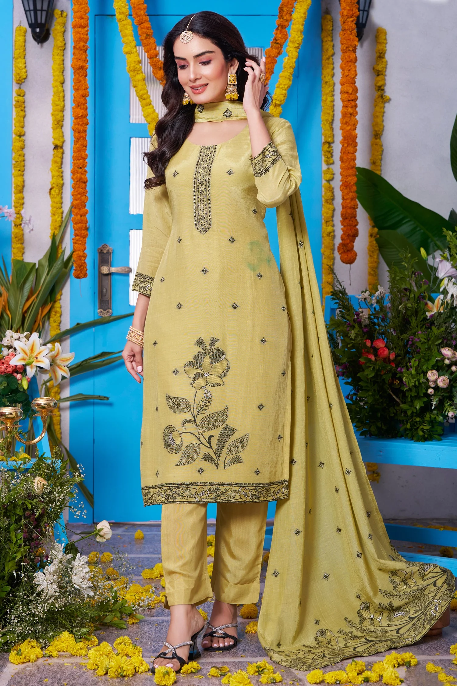 Green Tissue Jacquard Woven Straight Cut Suit - Image 3