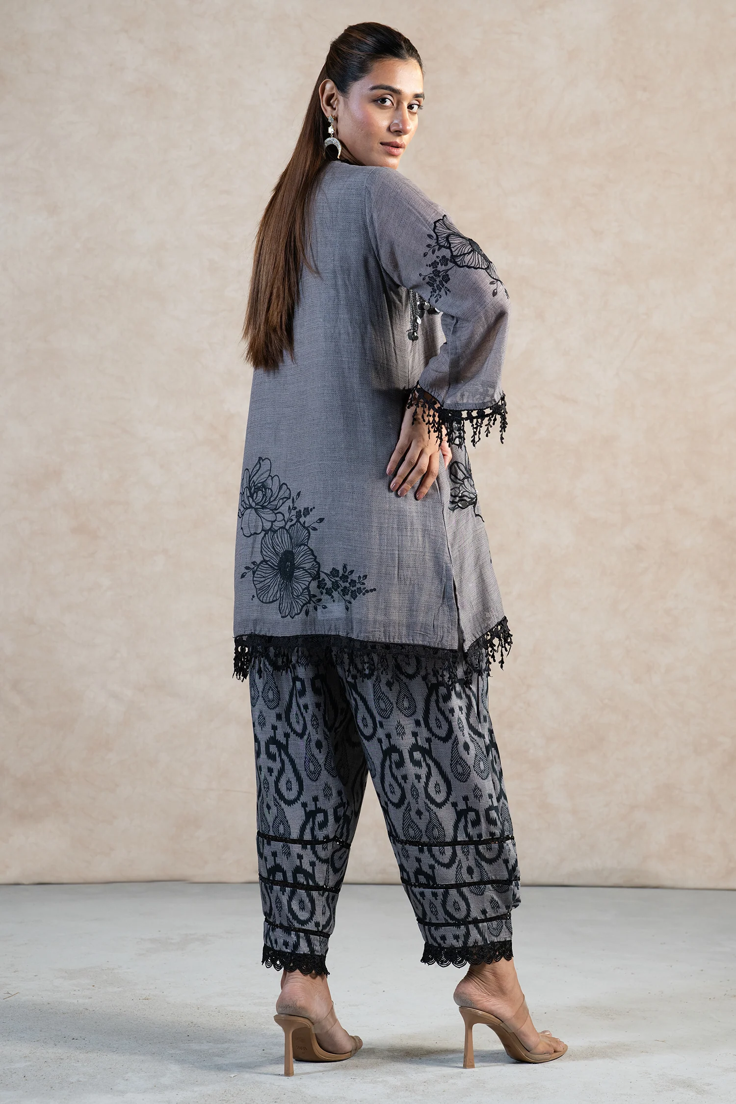 Grey Linen Floral Printed Co-Ord Set - Image 4
