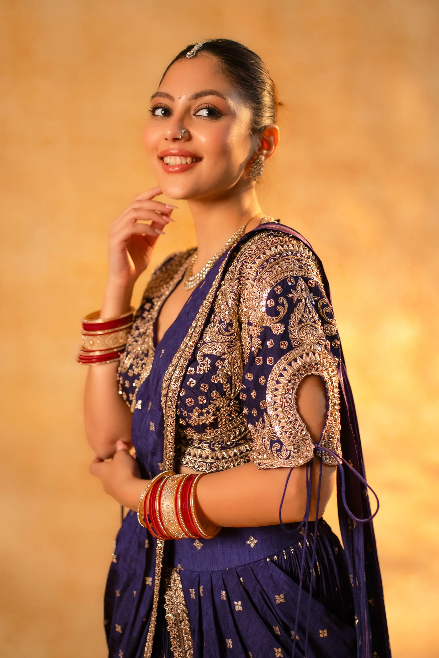 Imperial Plum Purple Raw Silk Pleated Ready to Wear Woven Saree with Designer Readymade Blouse - Image 5