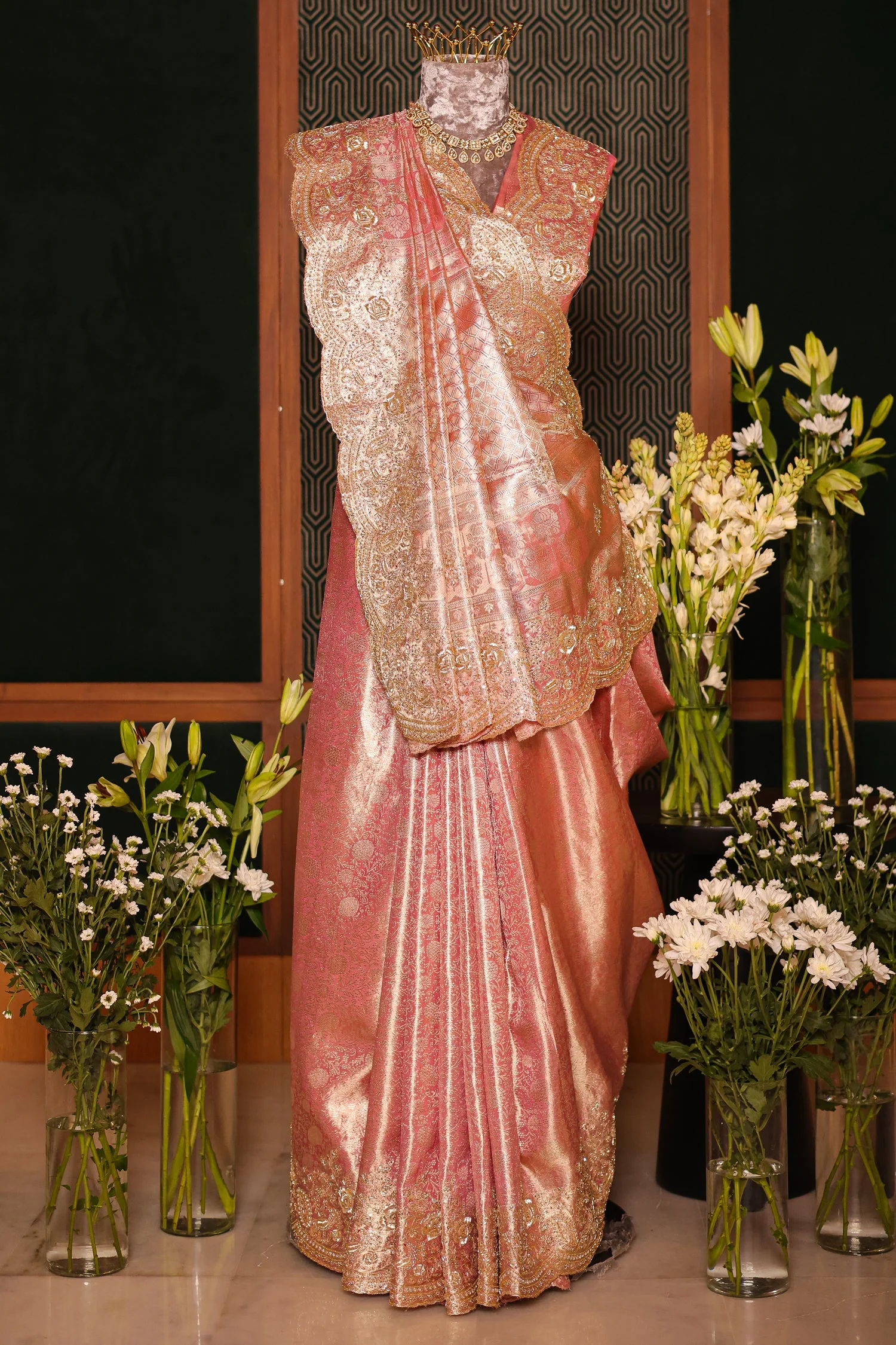 Light Pink Kanchipuram Tissue Traditional Woven Saree with Zardosi Work - Image 4