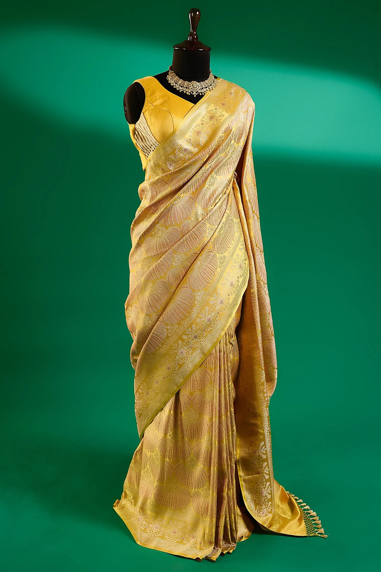 Light Yellow Silk All Over Woven Saree - Image 4