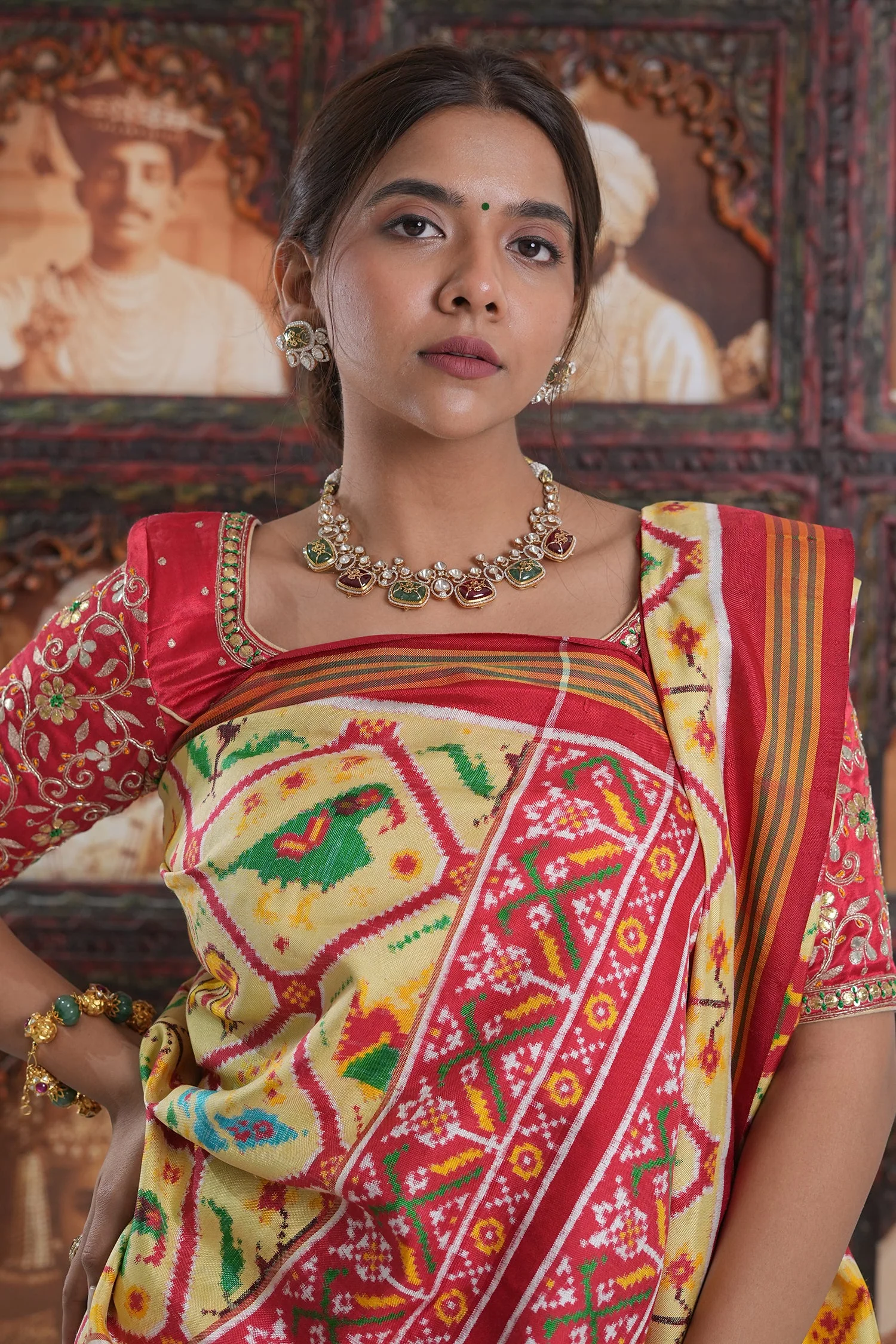 Light Yellow Silk Tradiitonal Checks Patola Printed Saree - Image 4