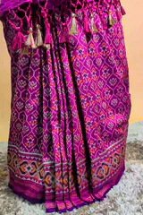 Magenta Art Silk Patola Saree - Image 5