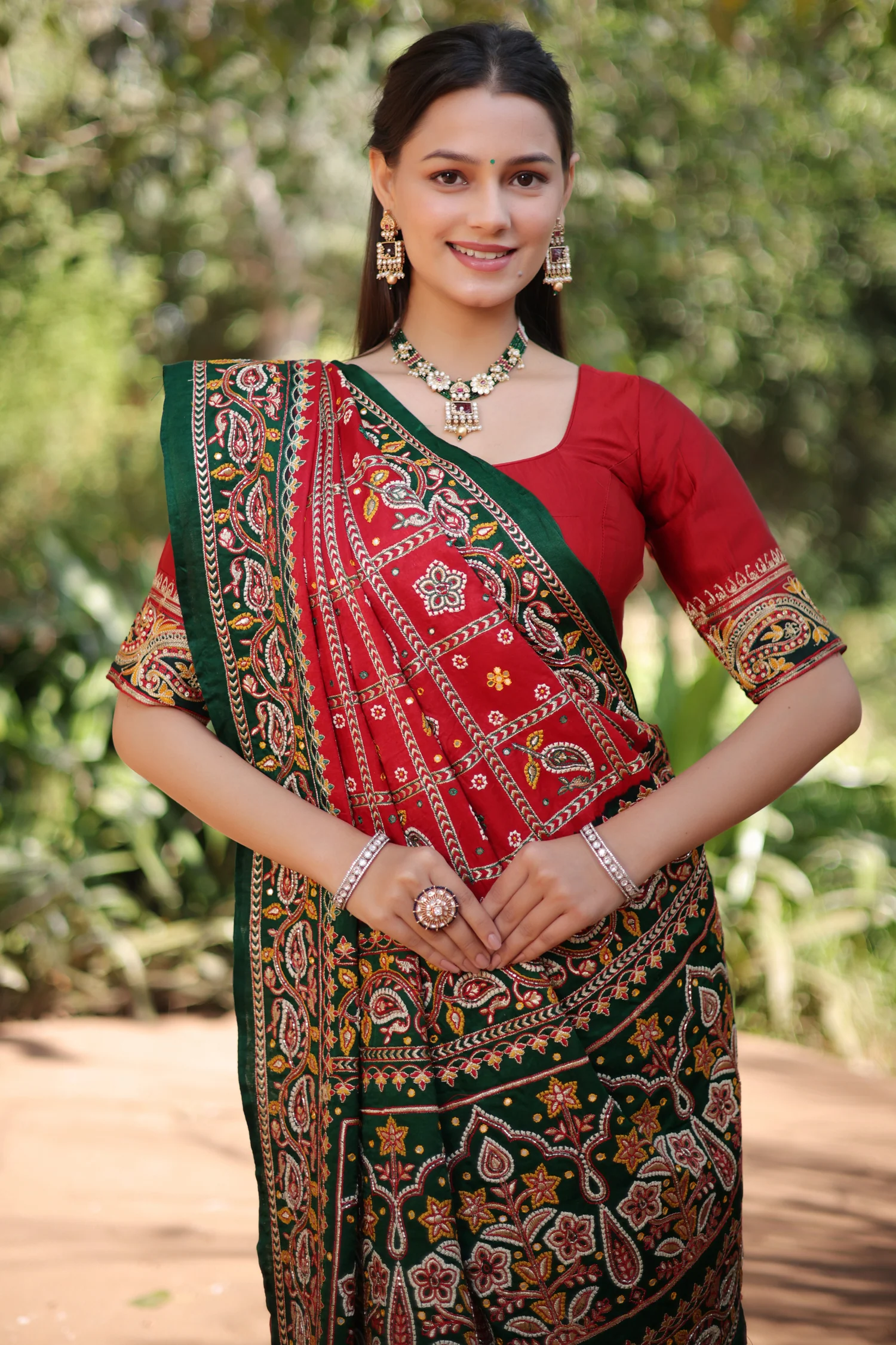 Maroon Gaji Silk Traditional Gharchola with Contrast Pallu and Border - Image 3