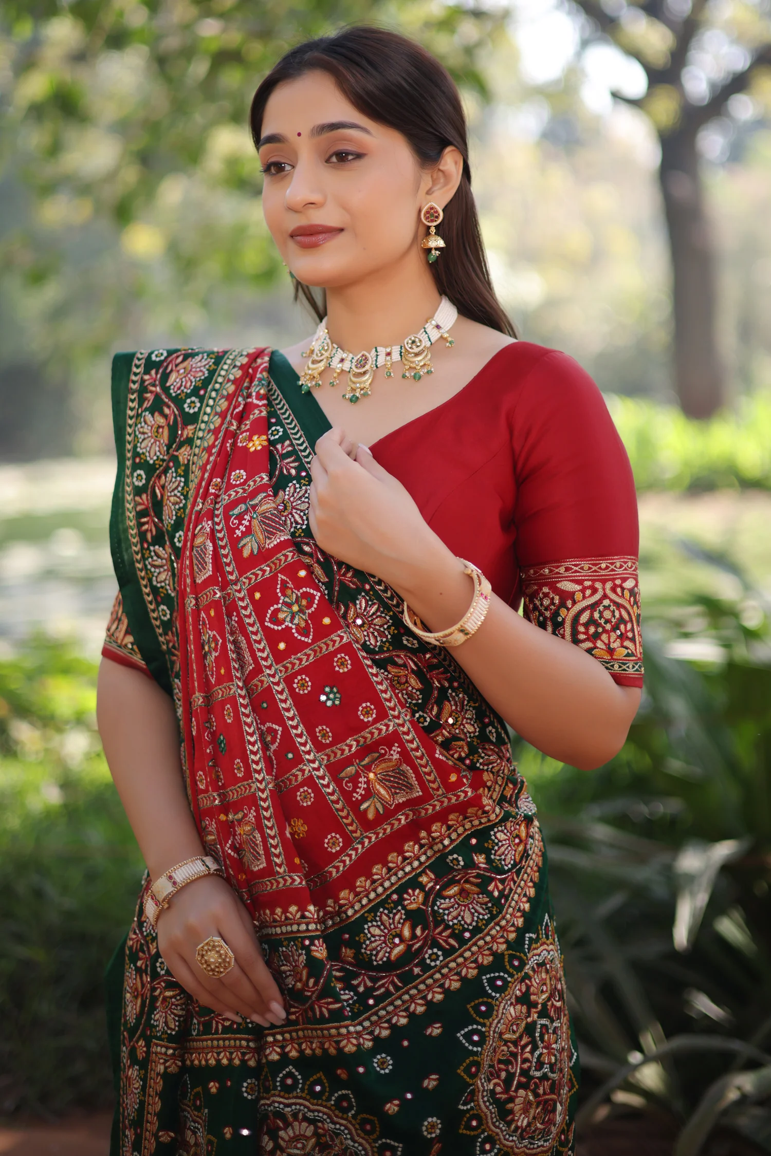 Maroon Gaji Silk Traditional Gharchola with Contrast Pallu and Border - Image 3