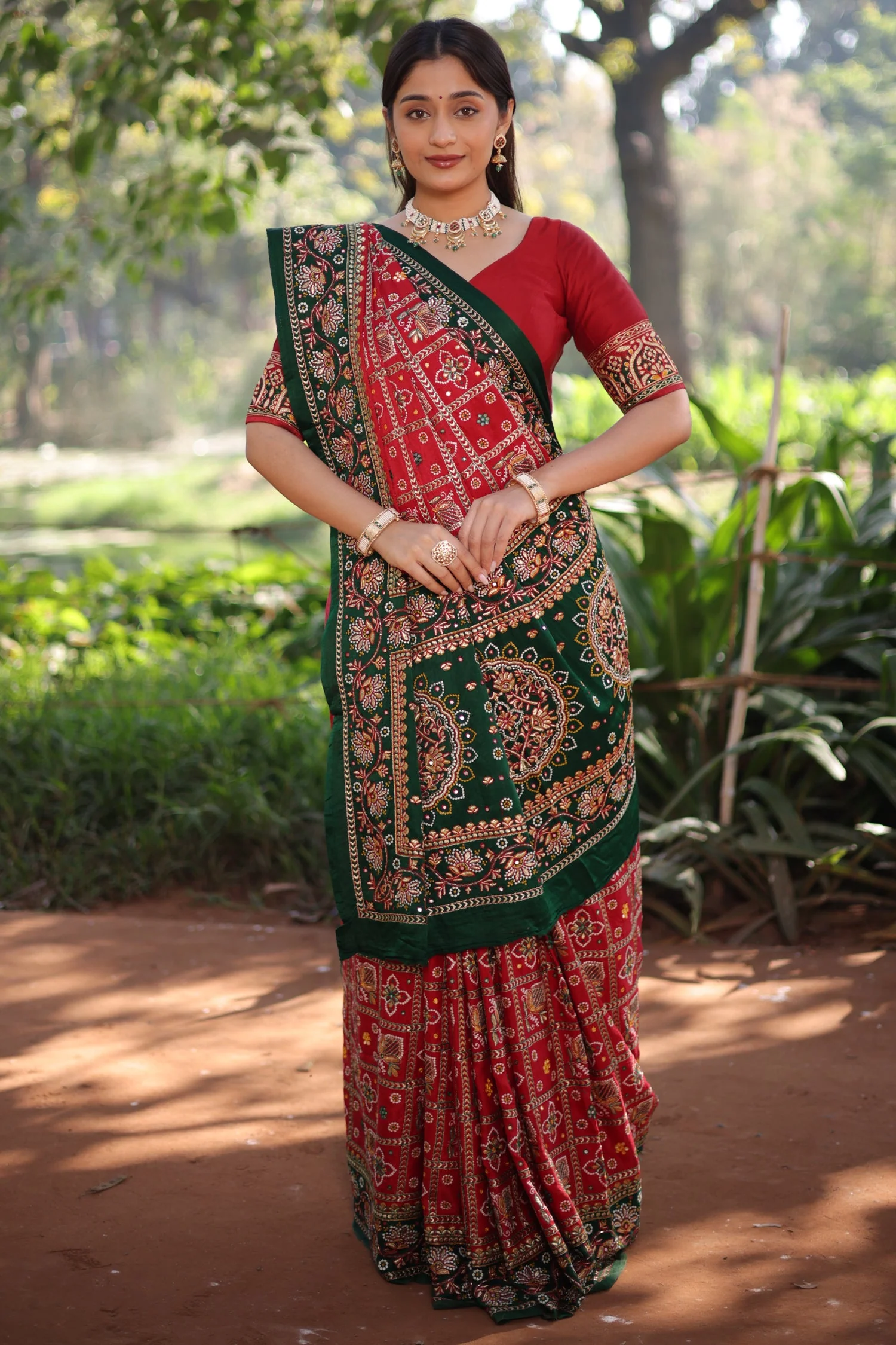 Maroon Gaji Silk Traditional Gharchola with Contrast Pallu and Border - Image 4
