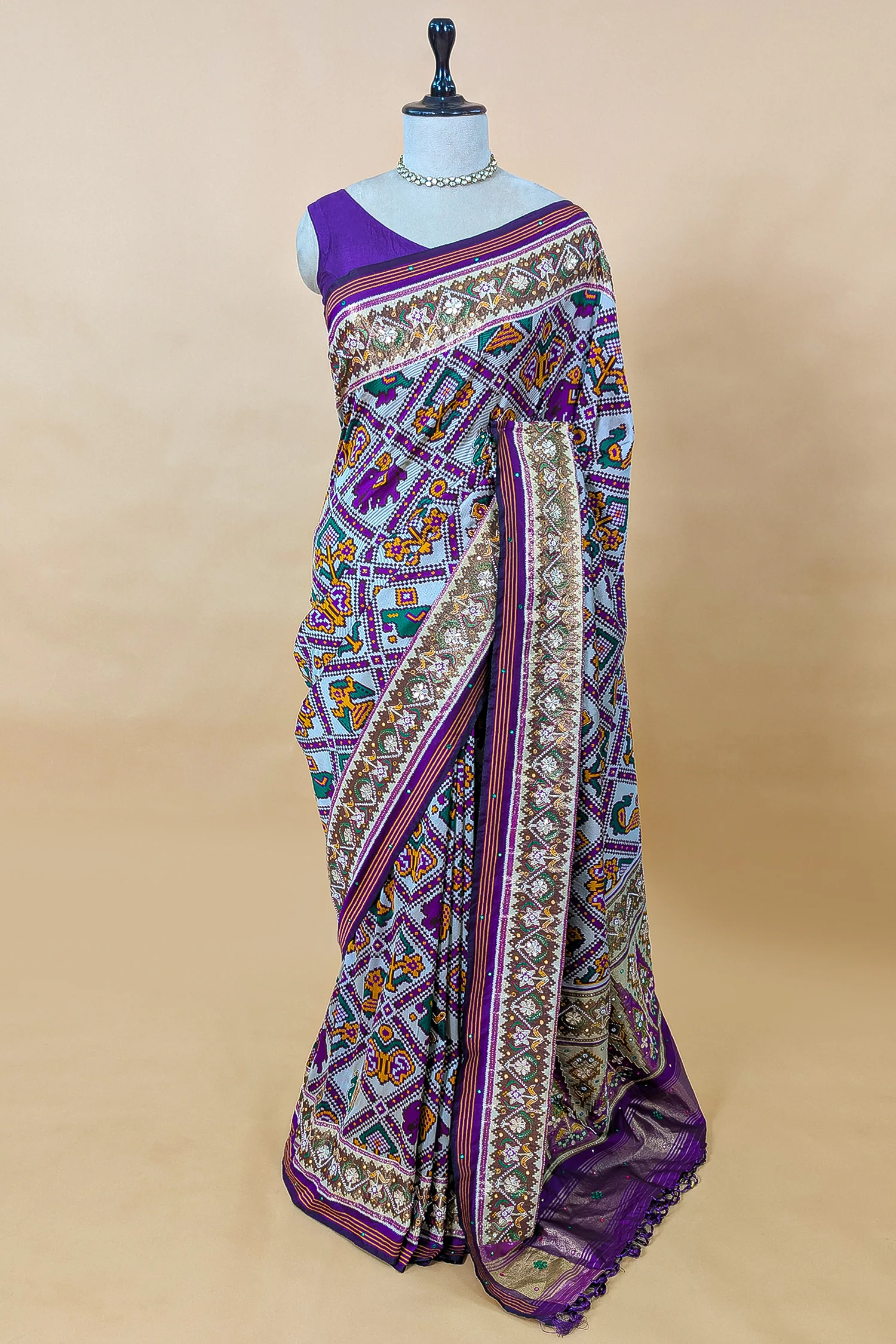 Off White and Purple Silk Traditional Checks Patola Saree - Image 3