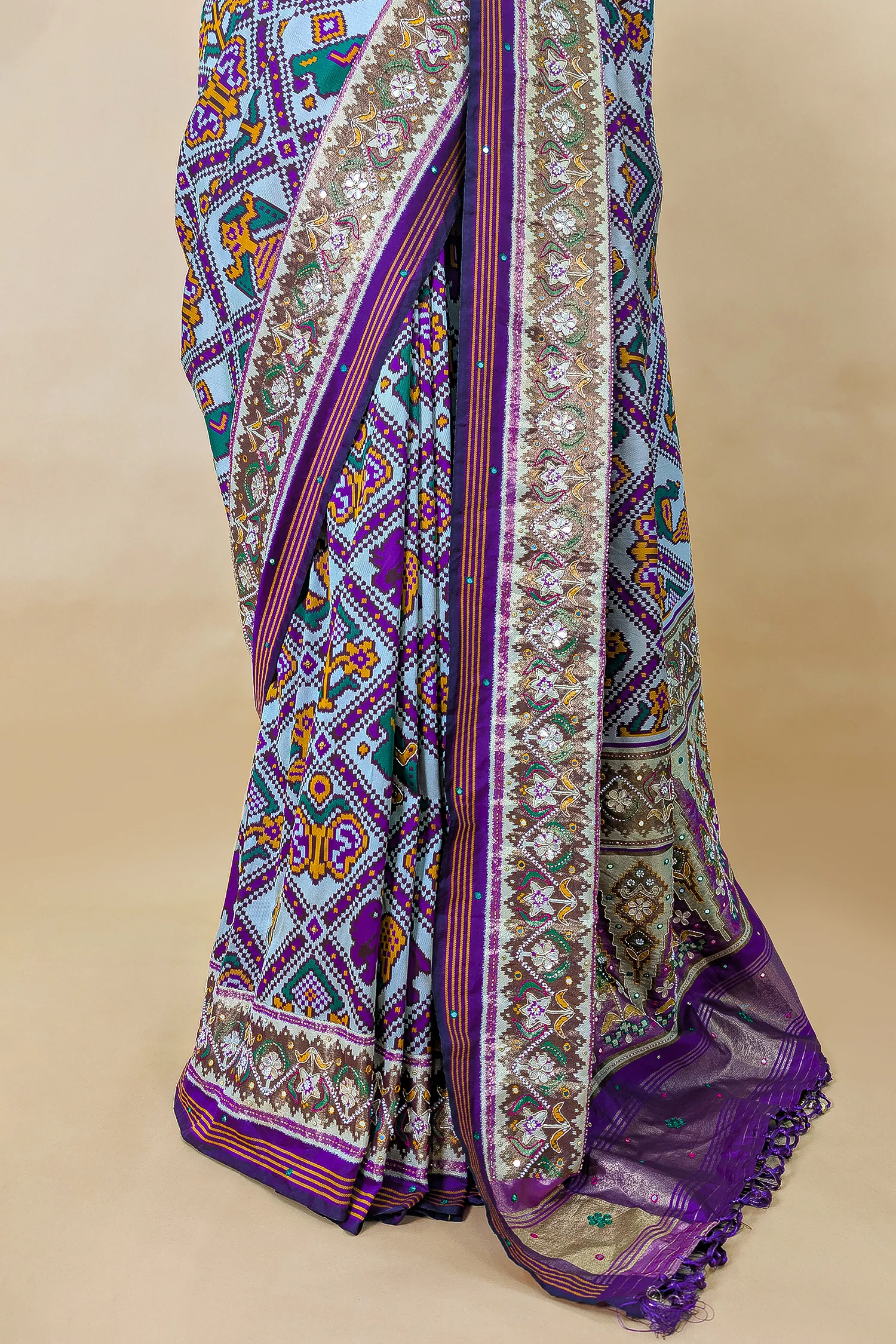 Off White and Purple Silk Traditional Checks Patola Saree - Image 5