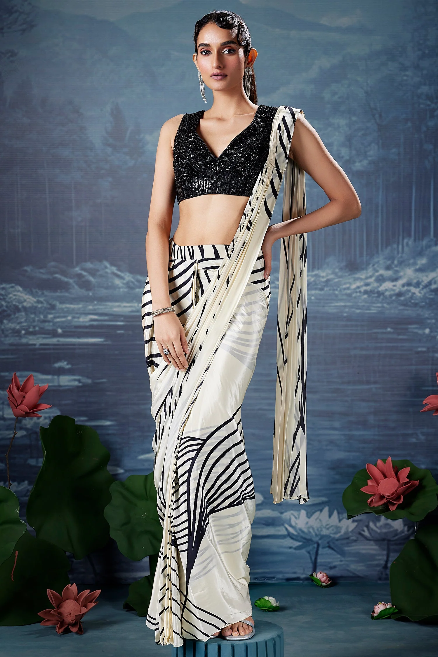 Off White Crepe Silk Printed Readymade Saree with V Neck Sequin Cutdana Work Blouse - Image 3