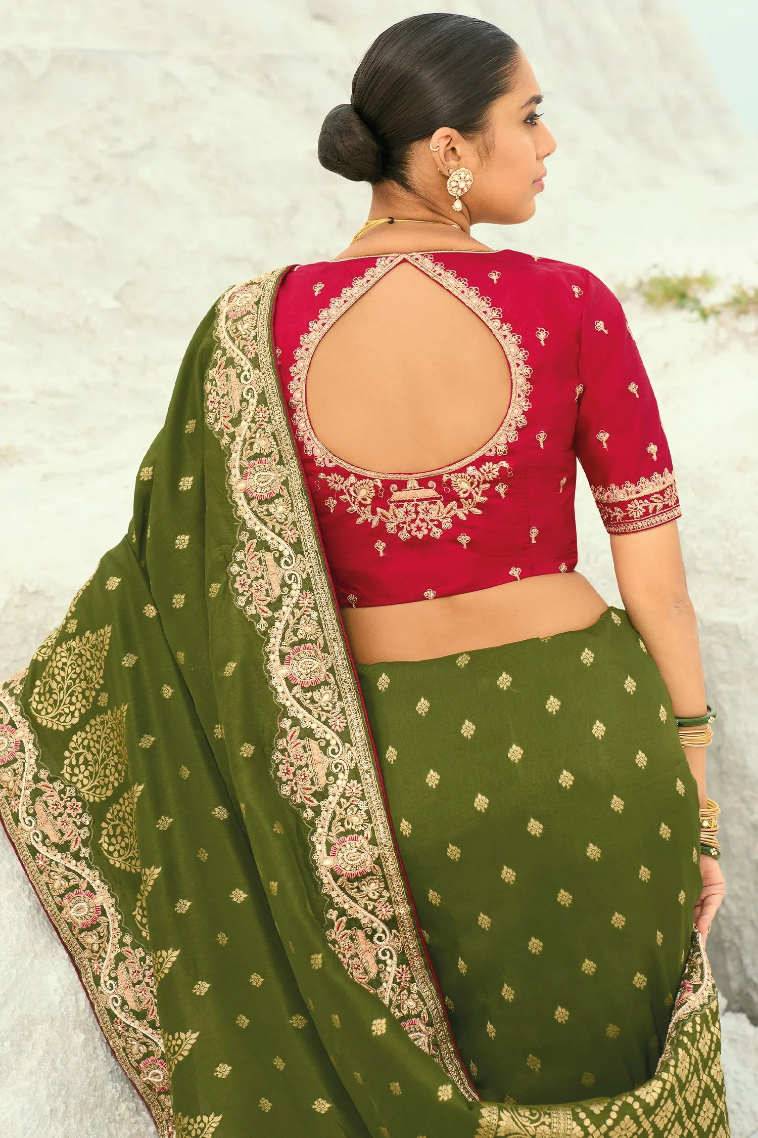 Olive Green Viscose Woven Saree with Embroidery Border - Image 4