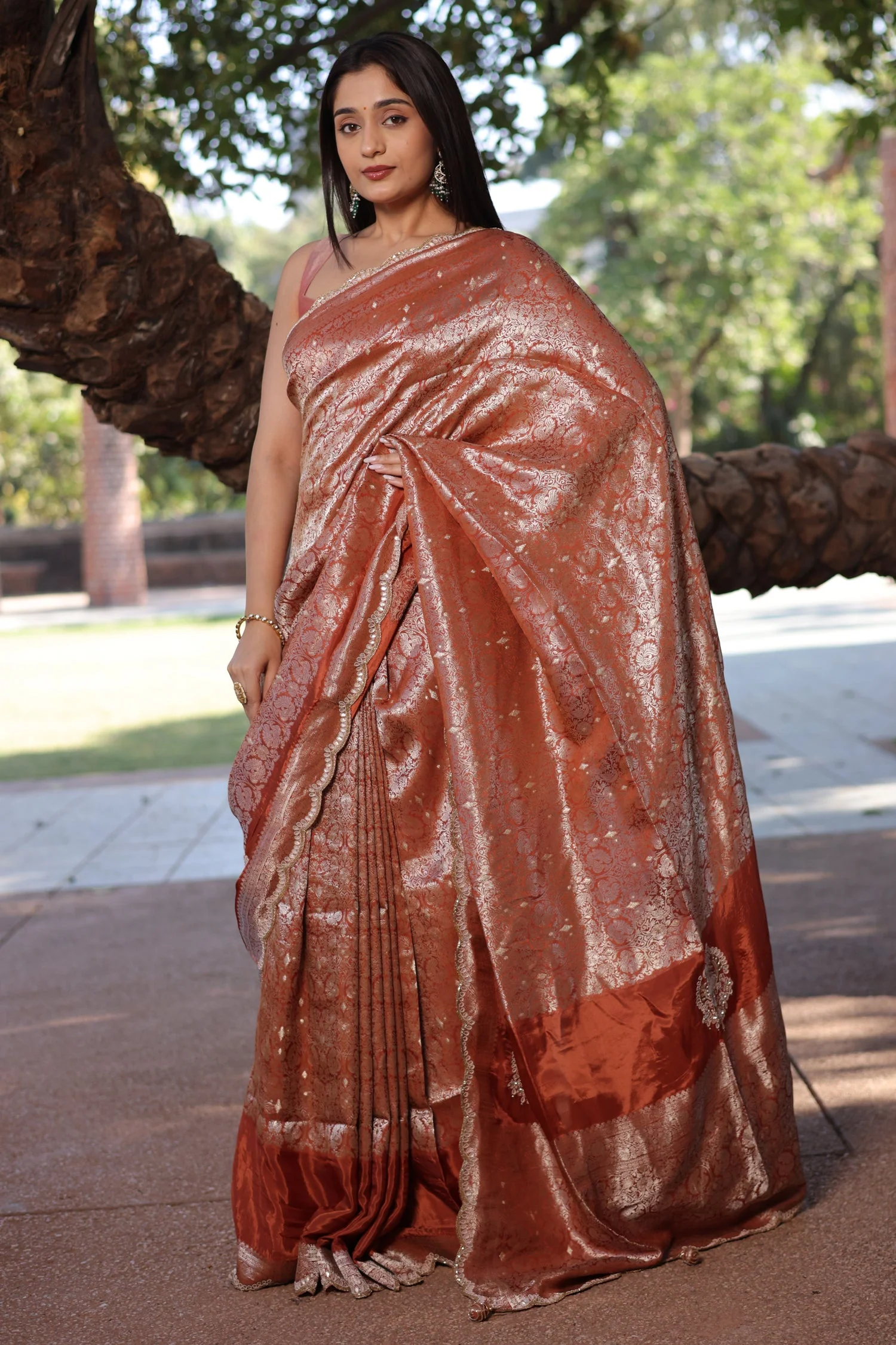 Orange Dola Silk Weaving Scallop Border Saree with Sequin Embroidered Butta - Image 4