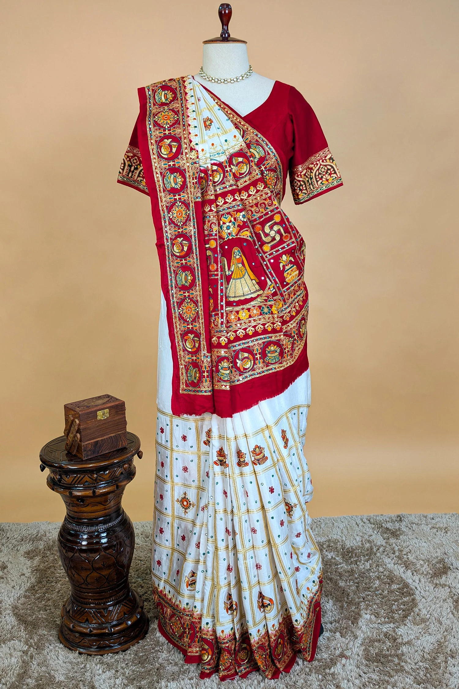 Pearl White Gaji Silk Bridal Panetar Saree with Embroidery - Image 5