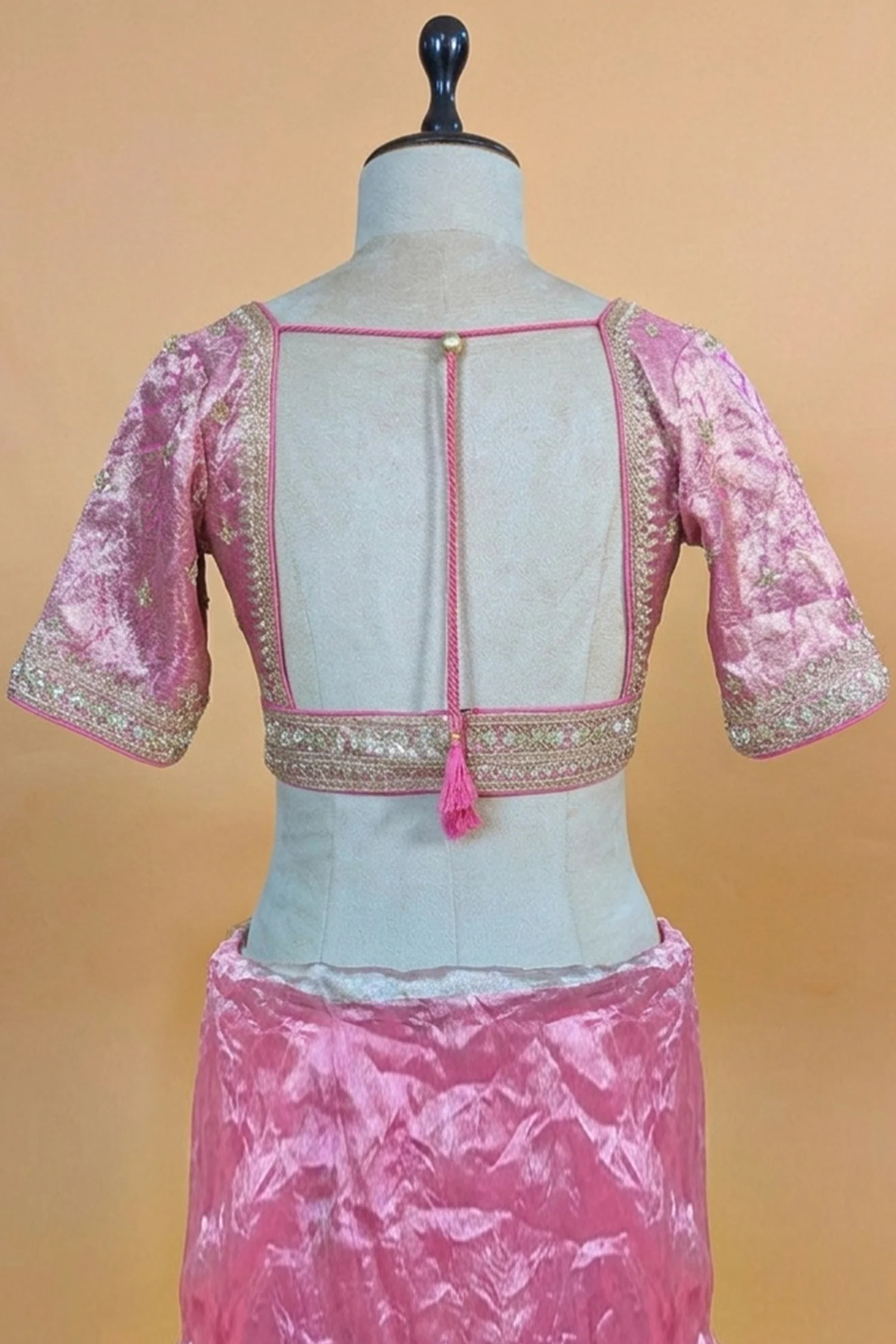 Pink and Grey Omber Organza Silk Saree with Weaving Pallu and Readymade Blouse - Image 6
