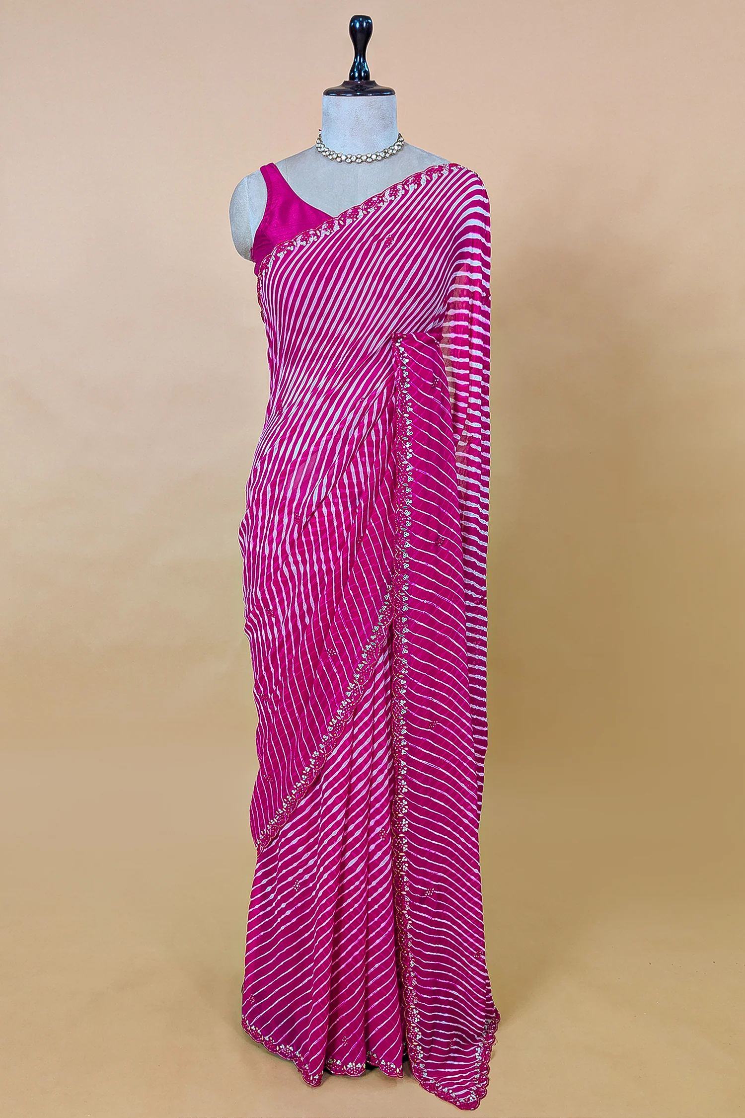Pink Chiffon Georgette Leheriya Printed Saree with Applique Work - Image 3