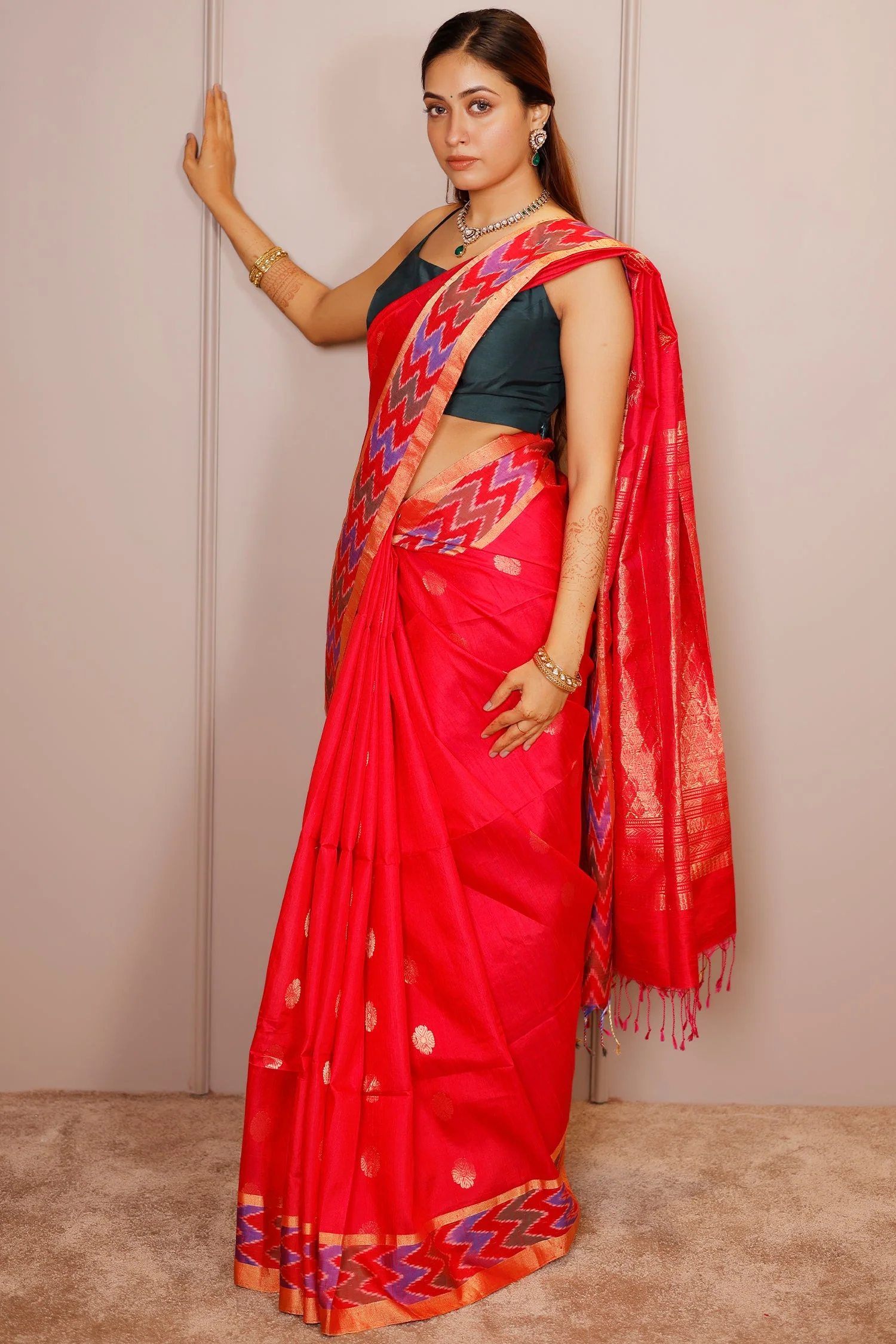 Pink Raw Silk Woven Patola Saree - Image 2