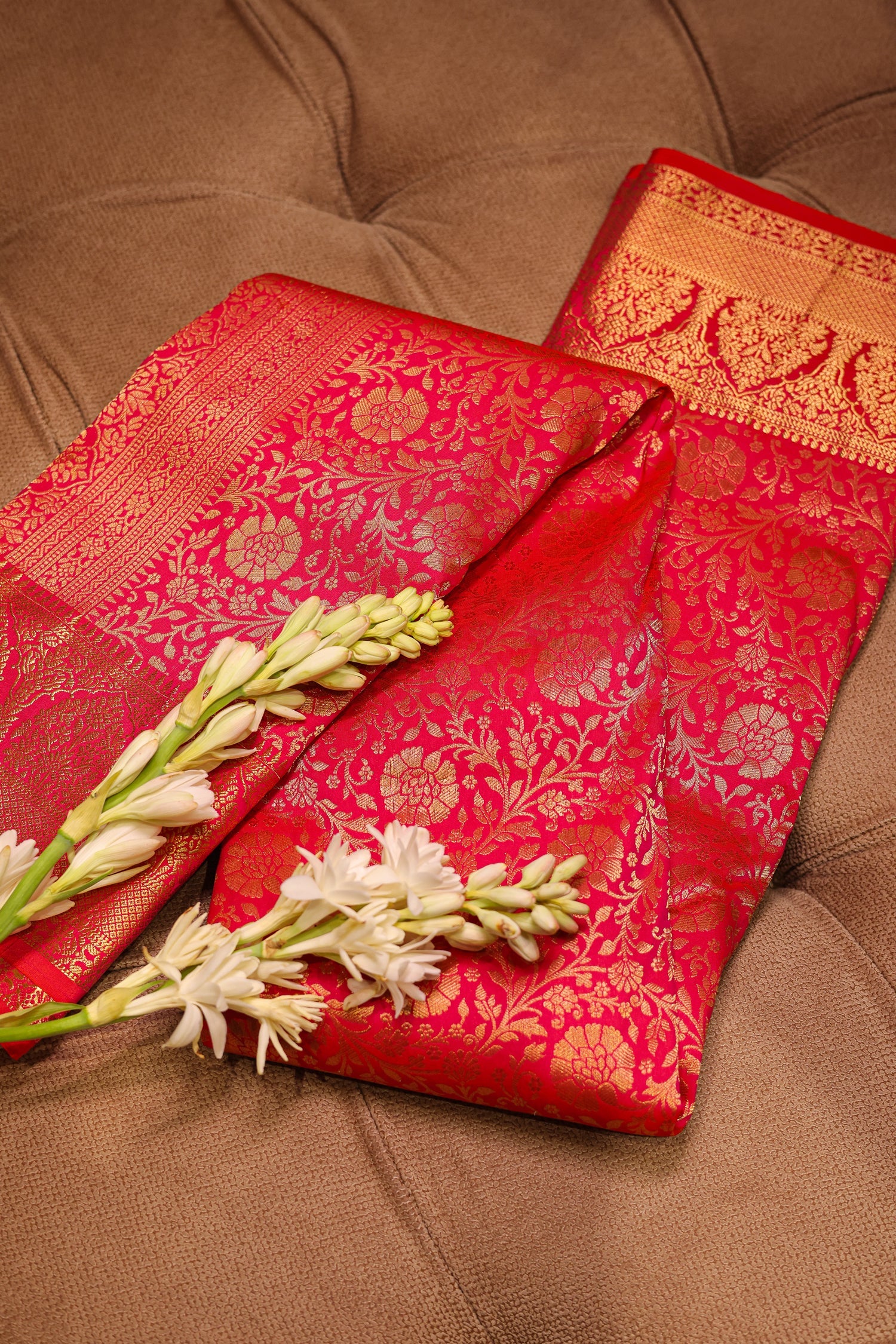 Pink Traditional Woven Kanchipuram Saree - Image 3