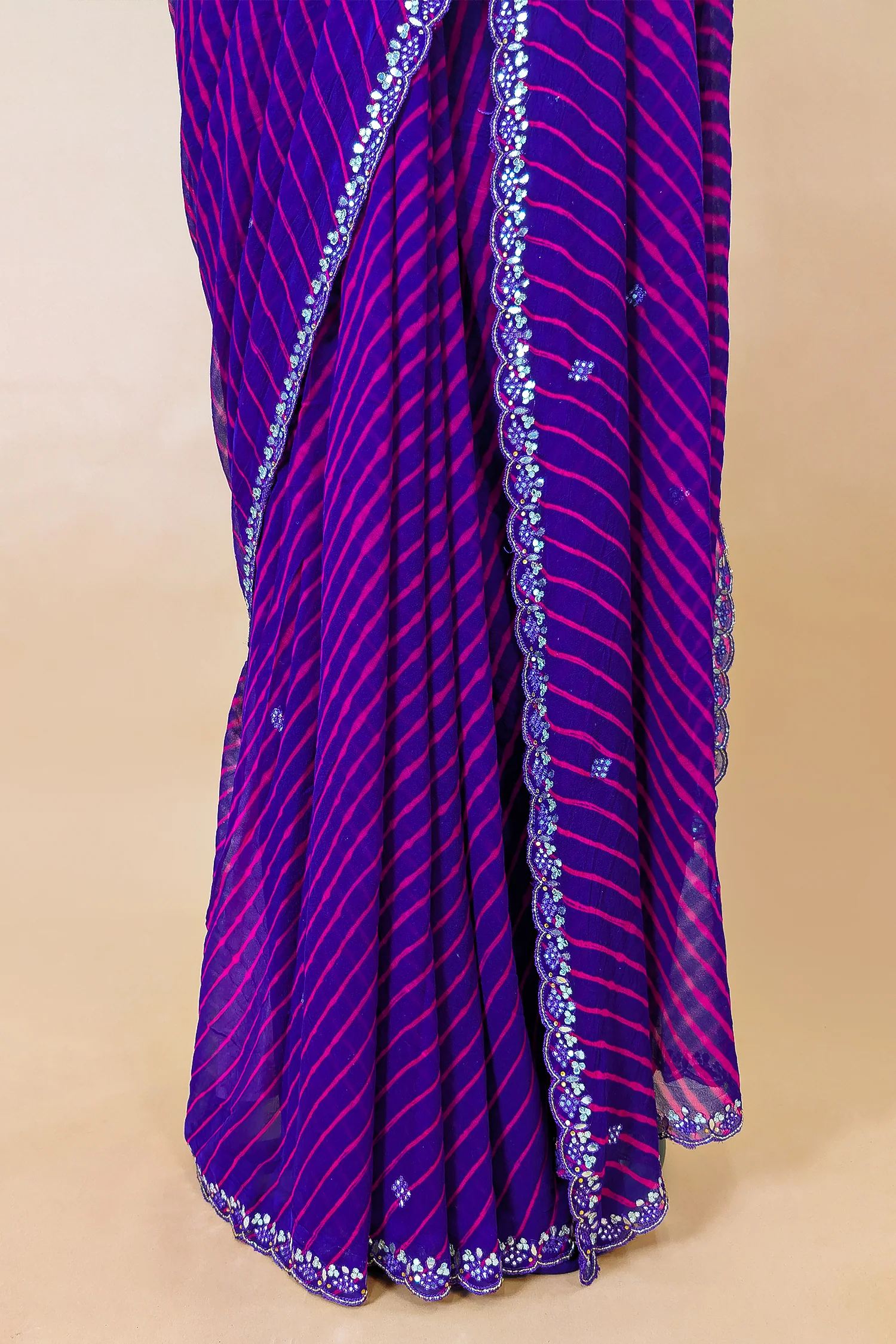 Purple Chiffon Georgette Leheriya Printed Saree with Applique Work - Image 5