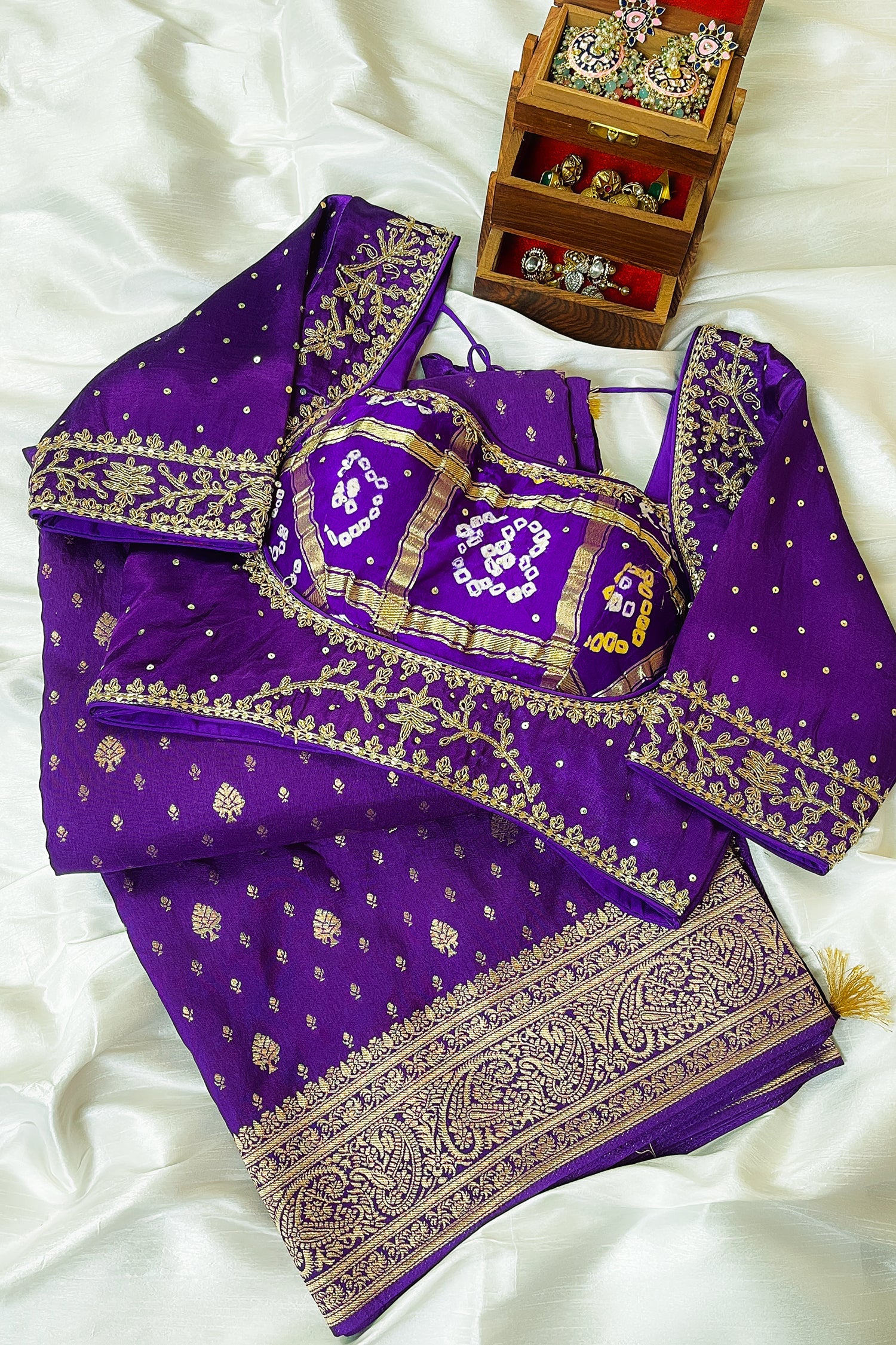 Purple Dola Silk Woven Saree with Handworked Readymade Blouse - Image 2