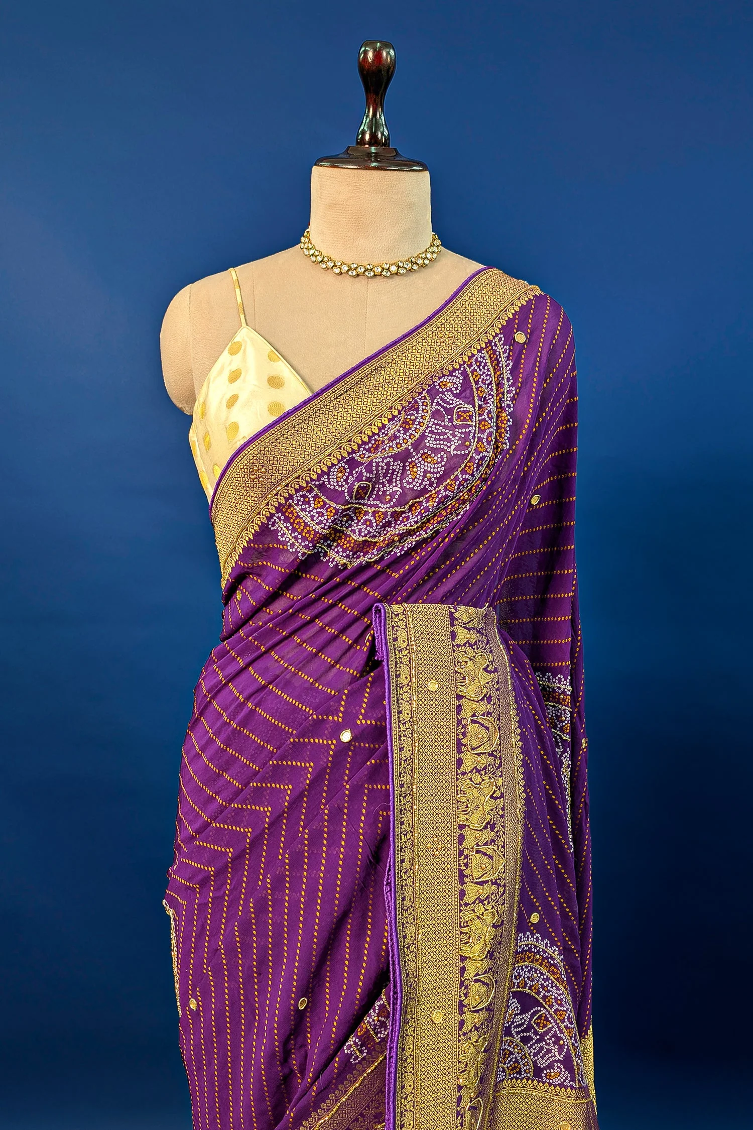 Purple Georgette Printed Saree with Woven and Cutdana Worked Pallu - Image 4