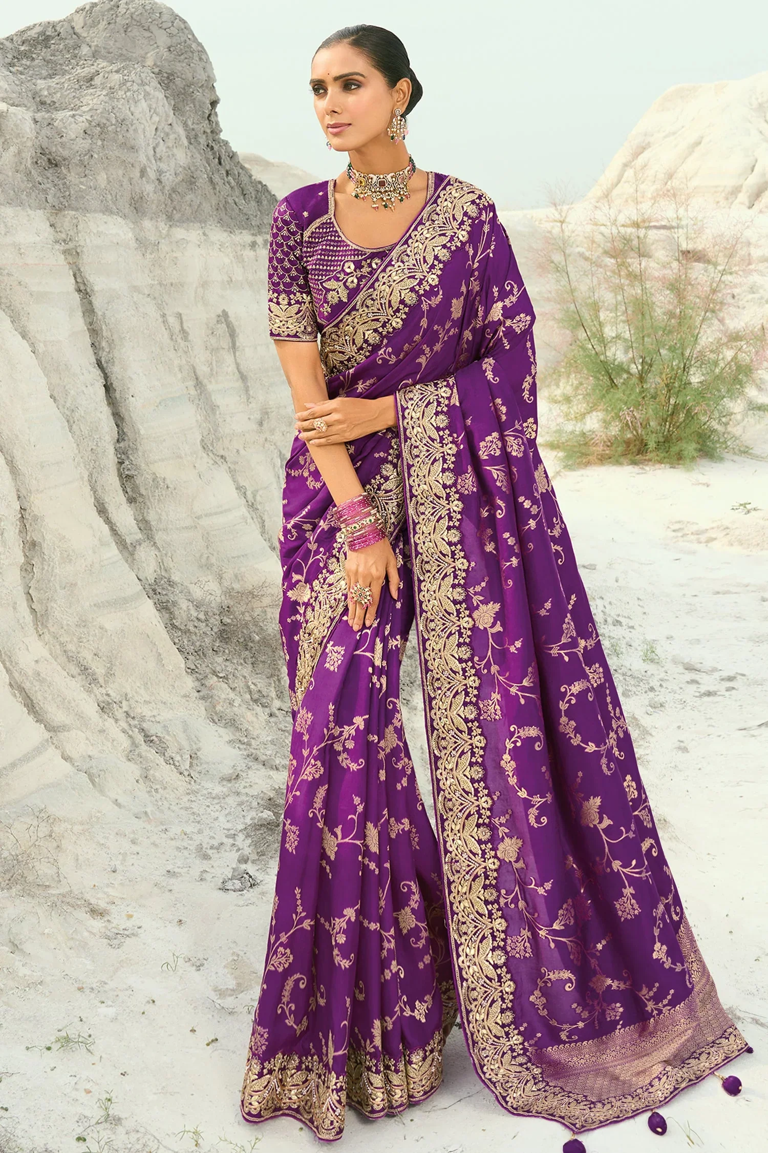 Purple Viscose Woven Saree with Embroidery Border - Image 2