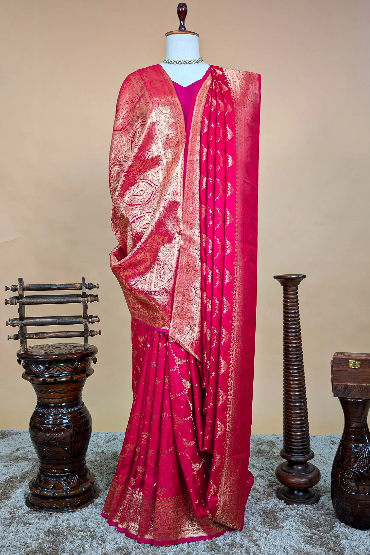 Rani Pink Modal Silk Banarasi Woven Saree - Image 3
