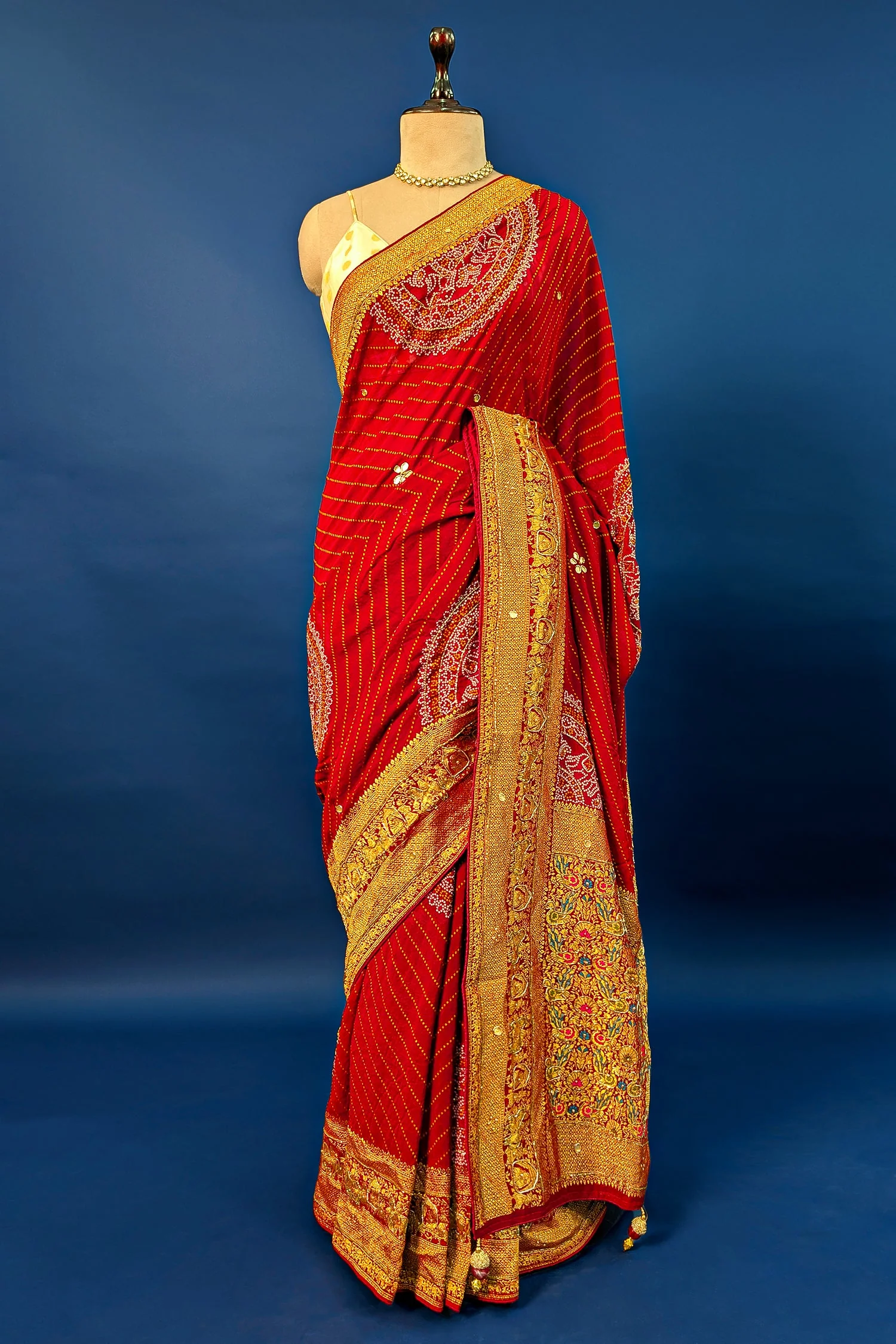 Red Georgette Printed Saree with Woven and Cutdana Worked Pallu - Image 3