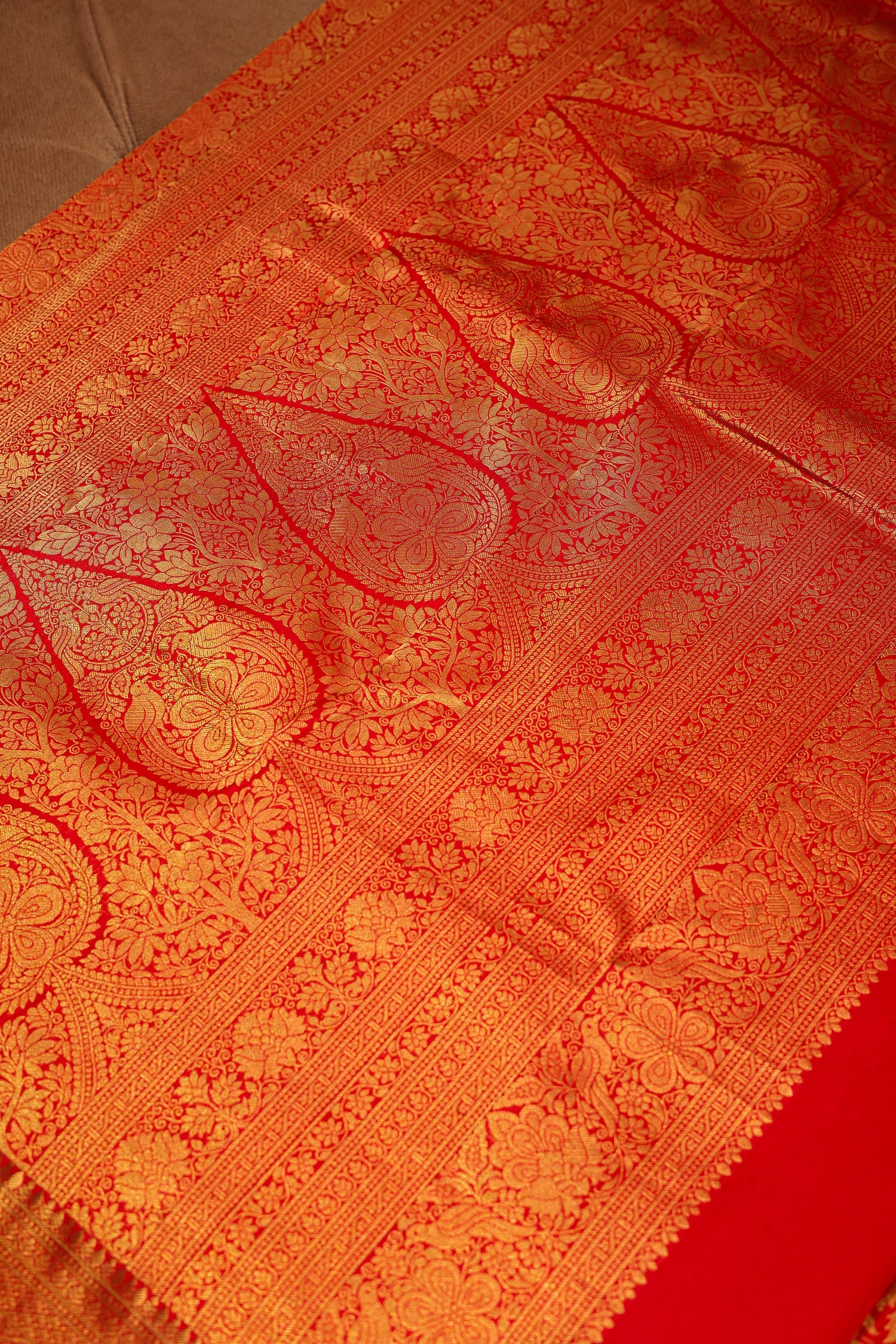 Red Kanchipuram Silk All Over Woven Traditional Saree - Image 4