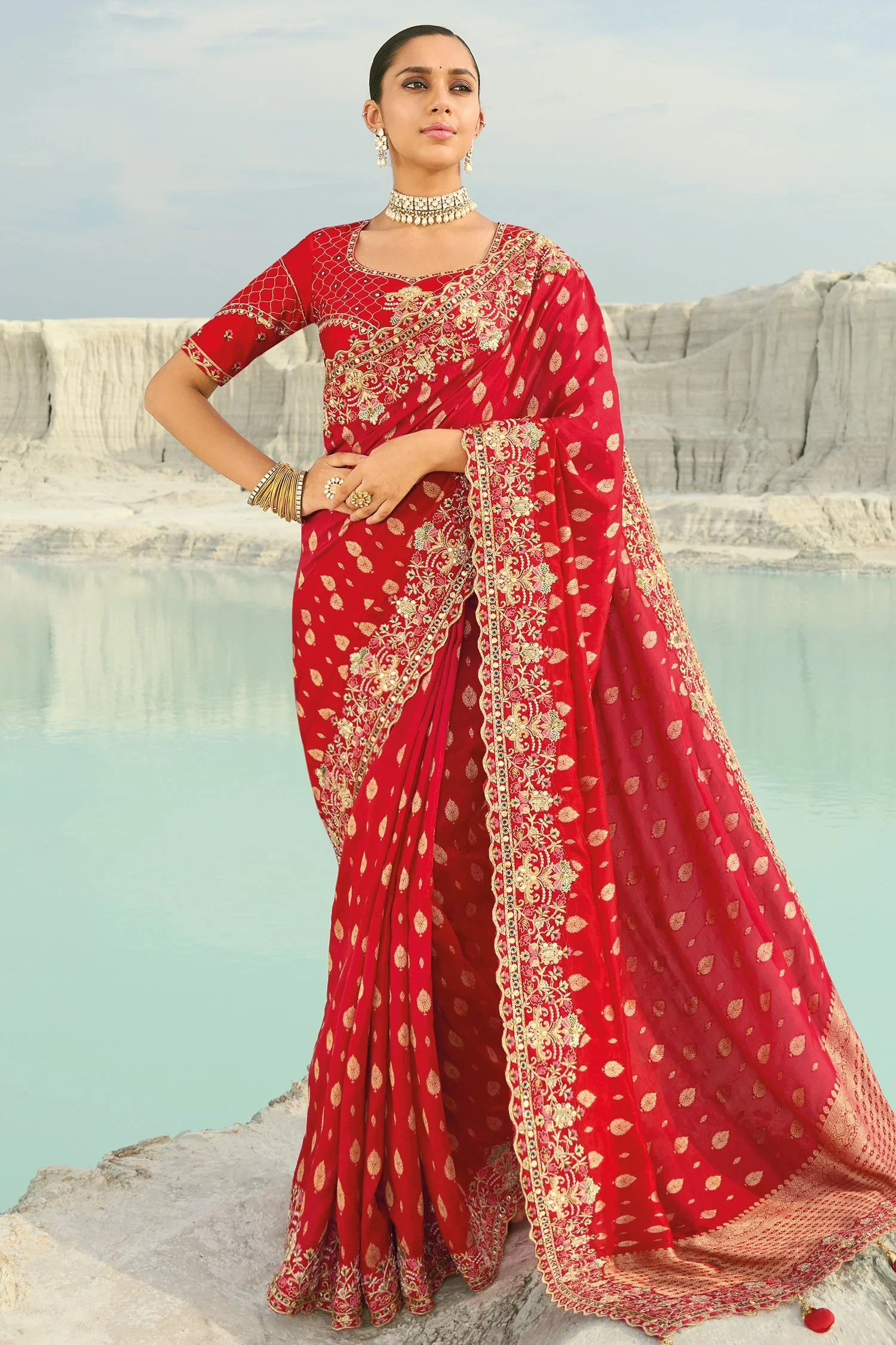Red Viscose Woven Saree with Embroidery Border - Image 2