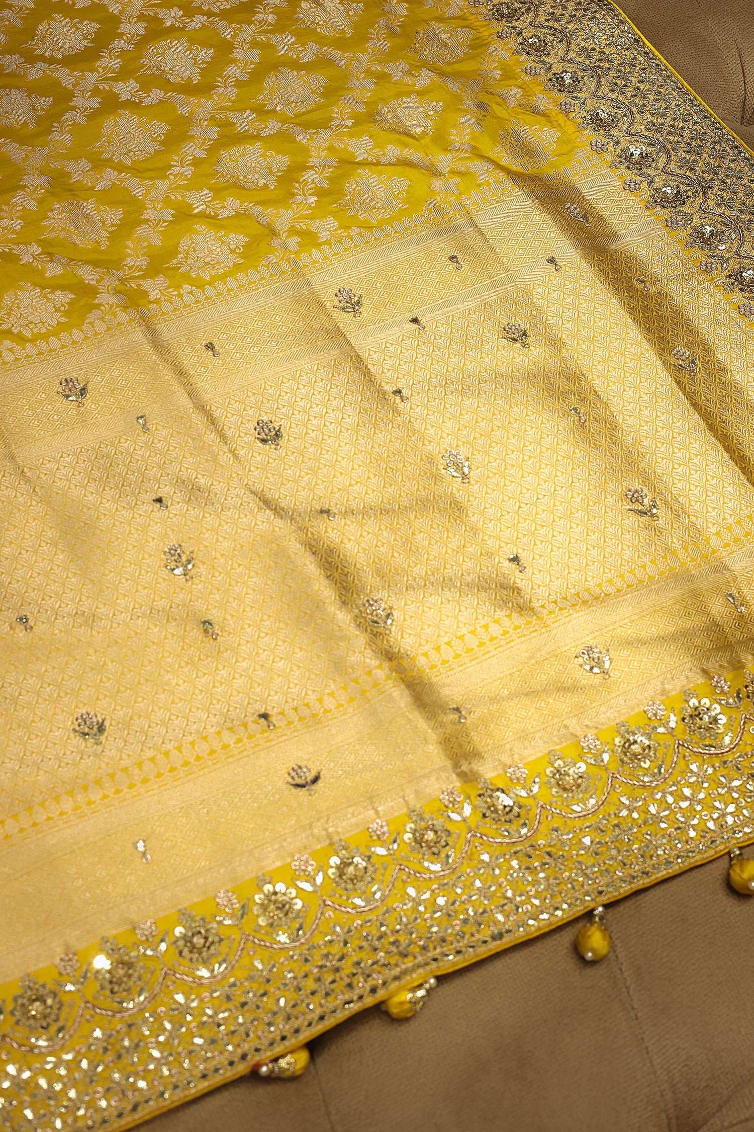 Yellow Banarasi Silk Traditional Woven Saree with Zardosi Gota Work - Image 5